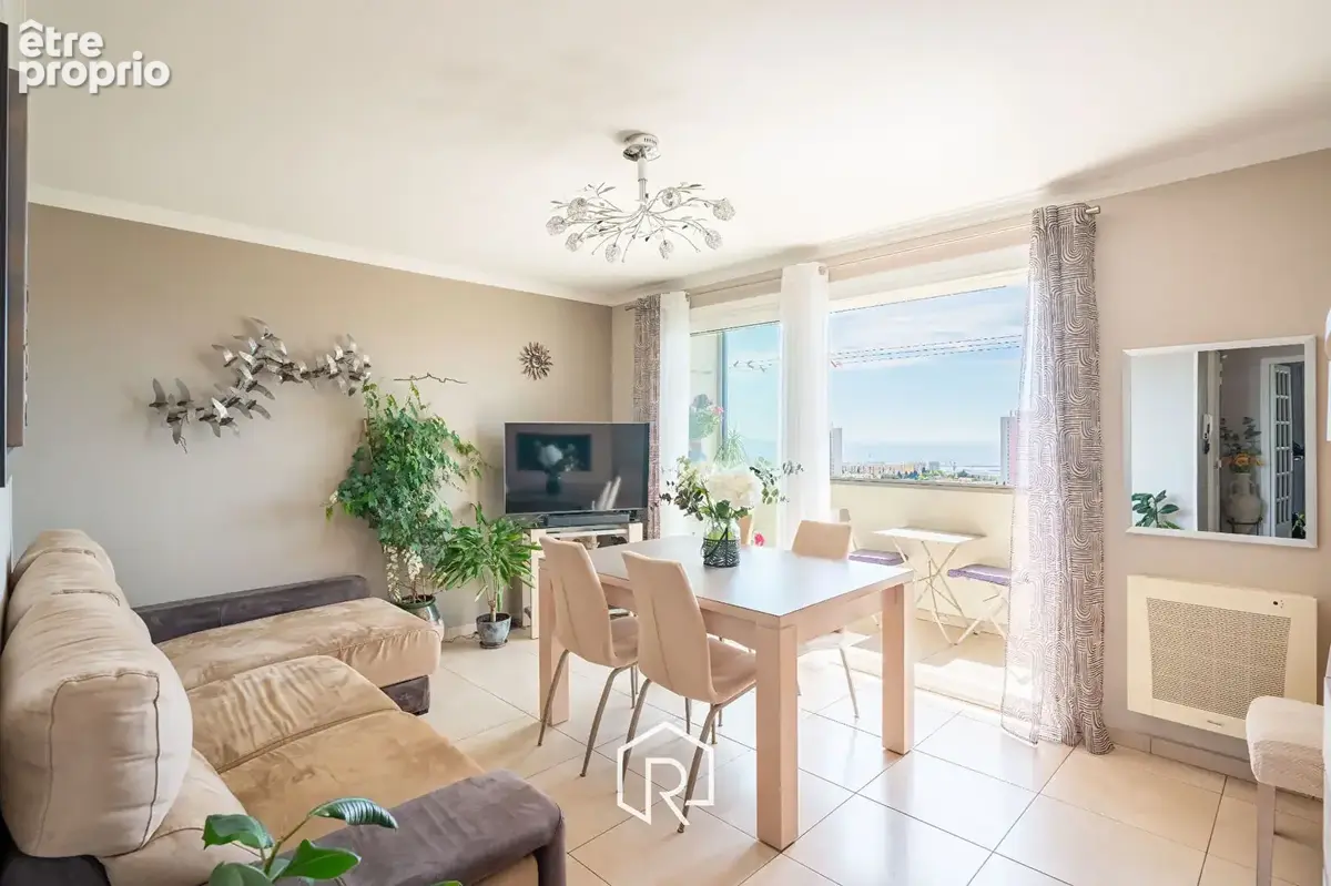 Appartement à MARSEILLE-15E