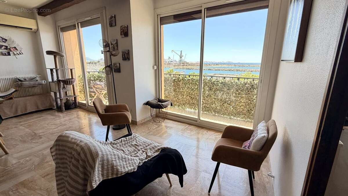 Appartement 860 m² à Marseille-16e  - photo 5