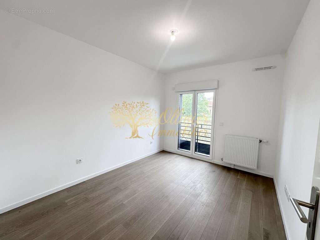 Appartement à SAINT-MAUR-DES-FOSSES