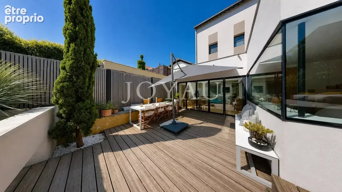 Appartement T4 en Rez-de-jardin avec piscine et garage - Côte Pavée - photo 3