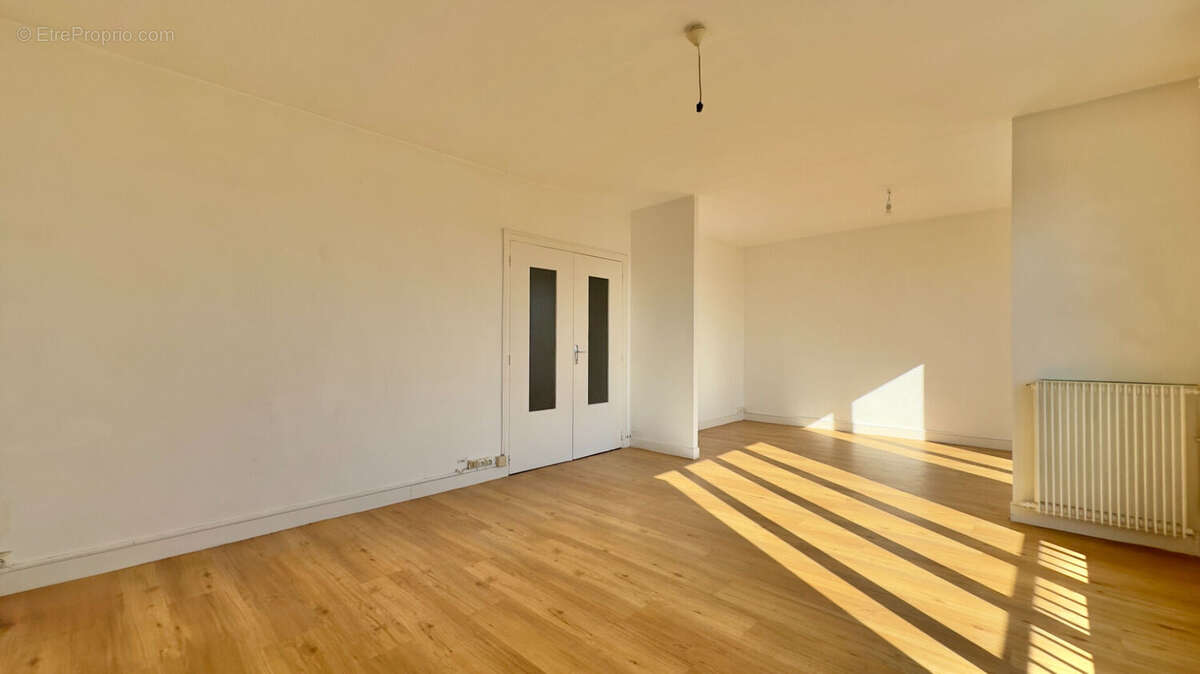 Appartement à ATHIS-MONS