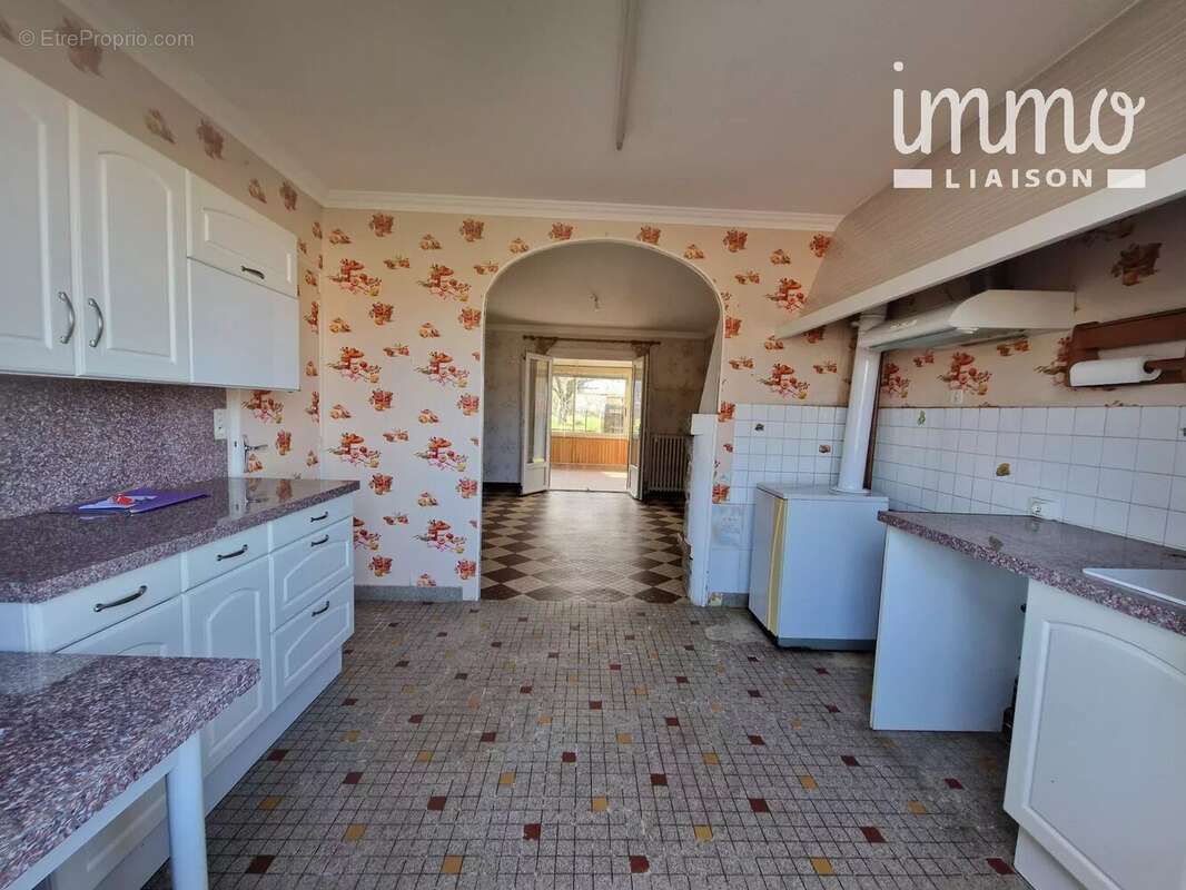 Maison à LES TOUCHES