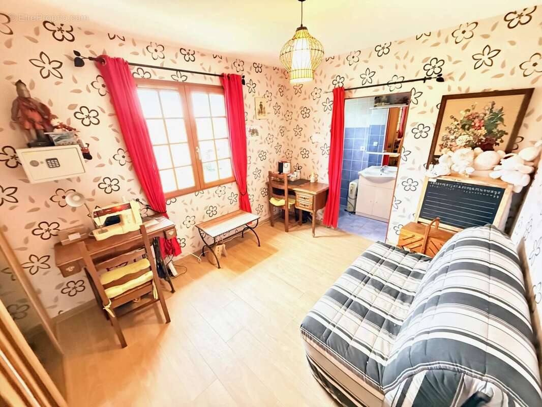 Maison à CROISY-SUR-EURE