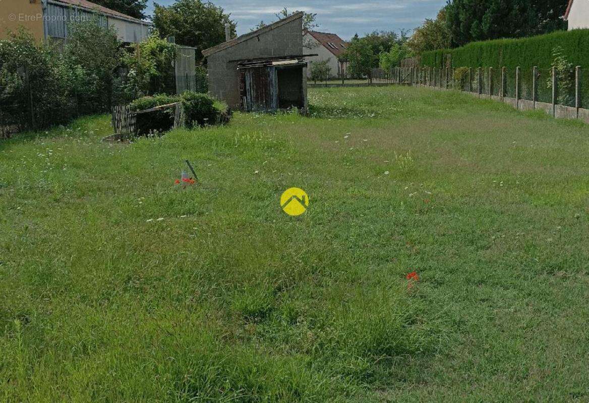 Terrain à BRIARE