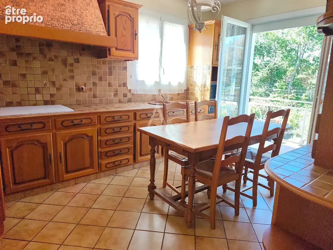 Maison familiale avec dépendance indépendante et grand terrain - photo 6