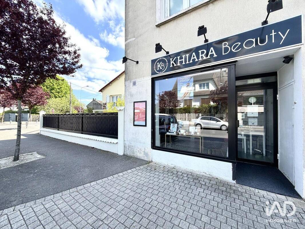 Photo 1 - Commerce à PONTAULT-COMBAULT