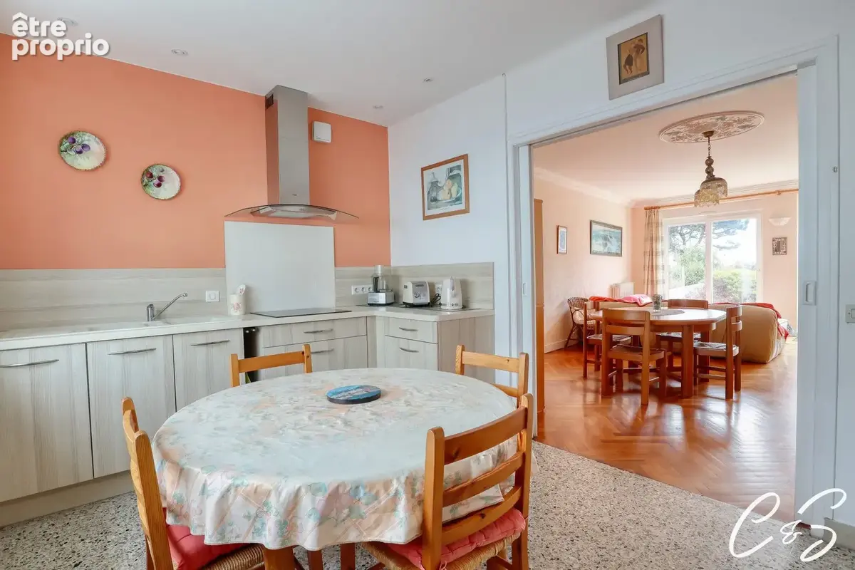 Maison 6 pièces 143 m² à vendre à Treffiagat (29730) - photo 2