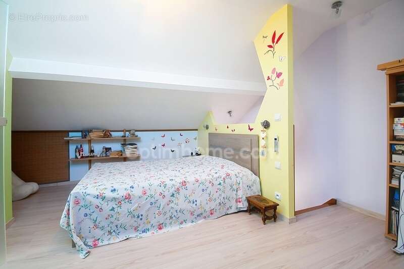 Maison mexy 94m2, 3 chambres, 2 salles de bain, dressing ou bureau, garage, jardin - photo 7