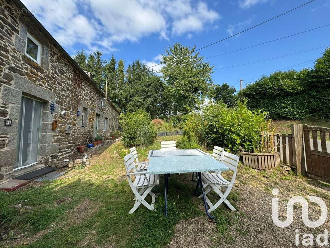 Maison 104 m² à Pont-Melvez  - photo 3