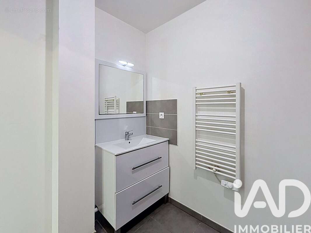 Photo 6 - Appartement à MARSEILLE-8E