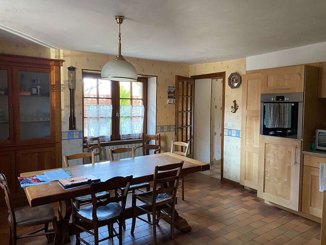 Maison à DIVONNE-LES-BAINS