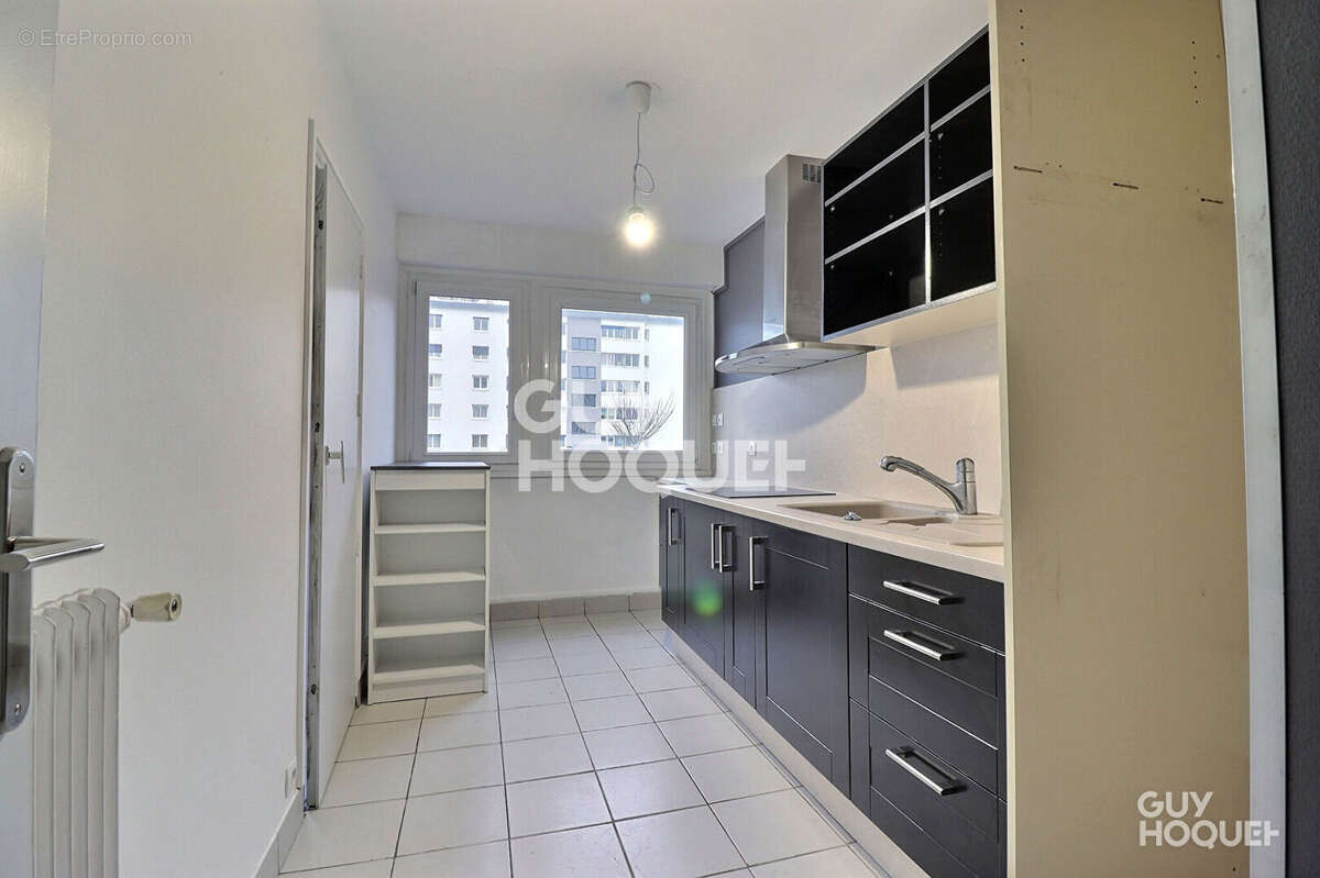 Appartement à SAINT-MICHEL-SUR-ORGE
