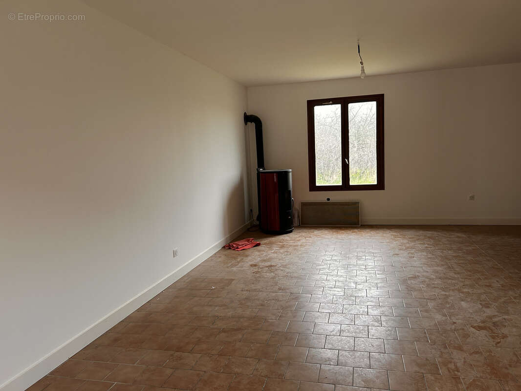 Maison à EGUZON-CHANTOME