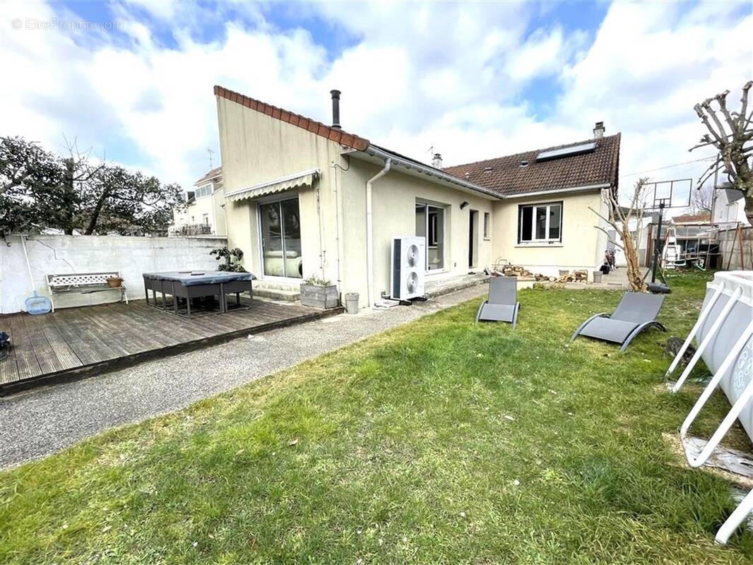 Maison à PONTAULT-COMBAULT