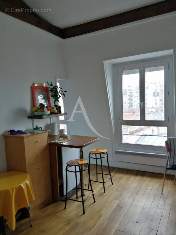 Appartement à PARIS-11E