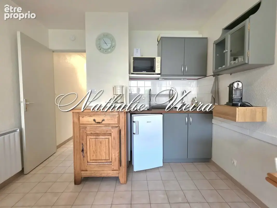 Studio cabine en rez-de-jardin avec terrasse, cour privative et parking    Carnon Ouest - photo 7