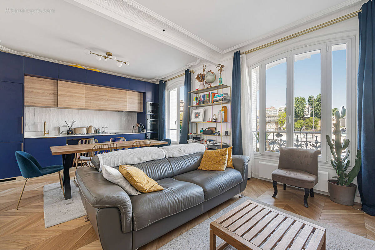 Appartement à PARIS-12E