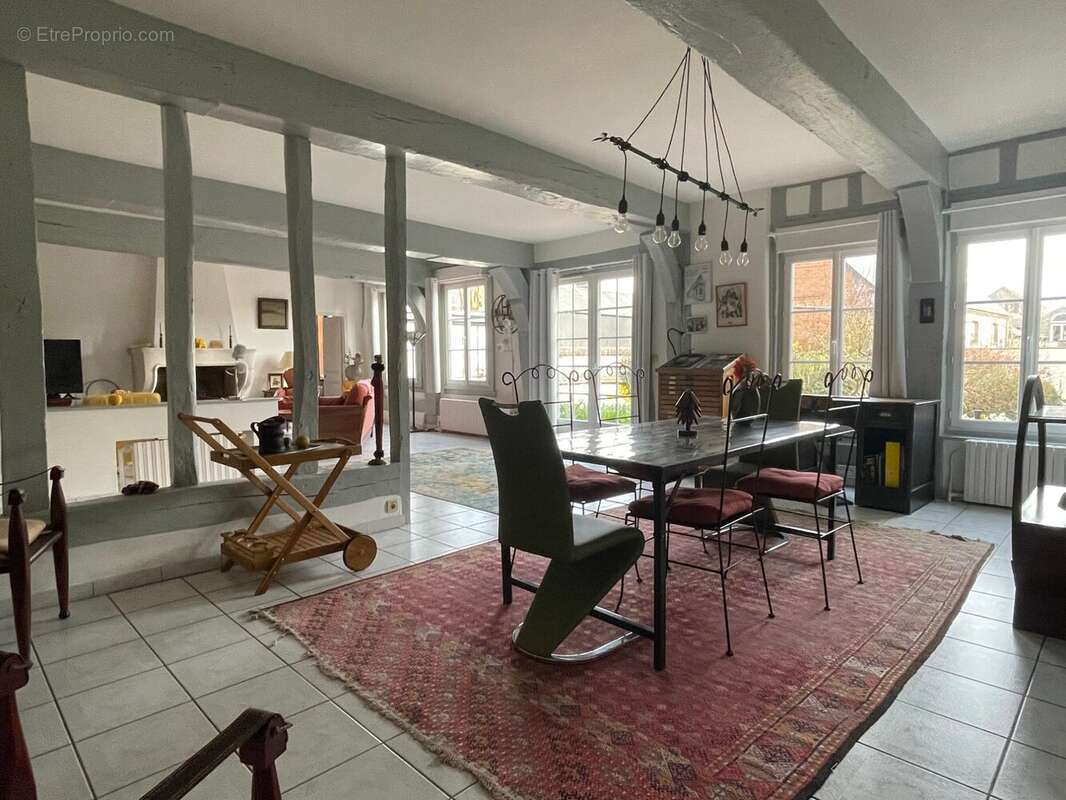 Maison à BERNAY