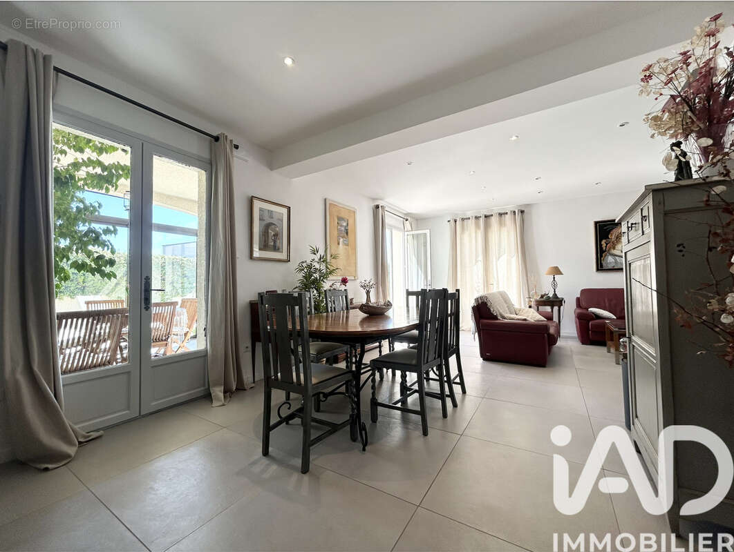Photo 6 - Maison à LAVERUNE
