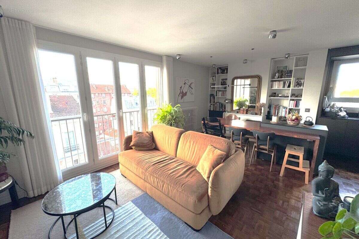 Appartement à MAISONS-ALFORT