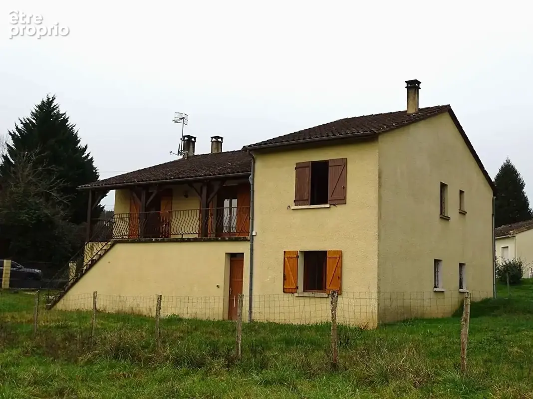 Maison à DOUZILLAC