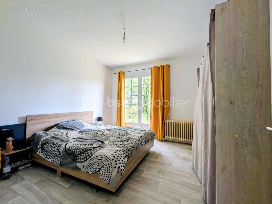 Maison 97 m² + 1 420 m² jardin – Prin-Deyrançon (79) - photo 8