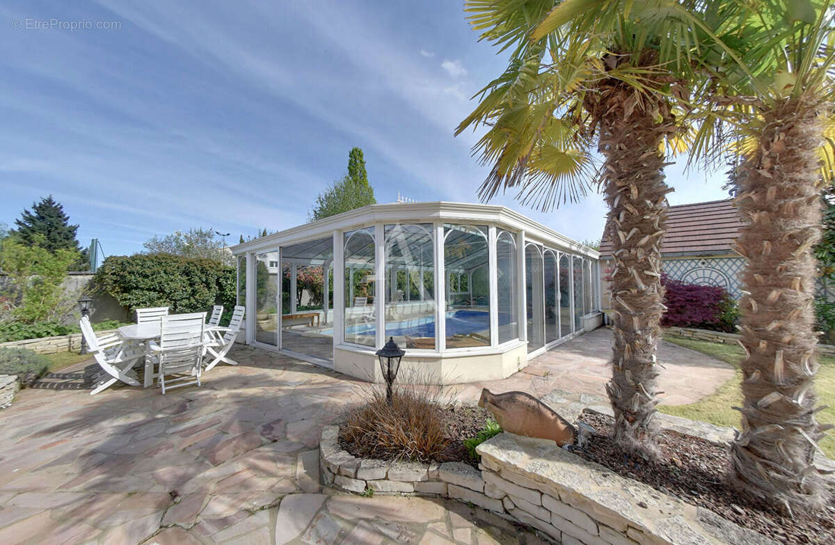 Maison à OZOIR-LA-FERRIERE