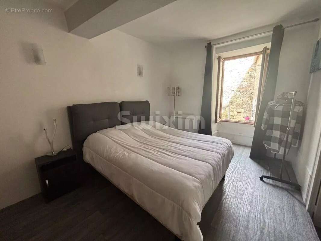 Appartement à L&#039;ISLE-SUR-SEREIN