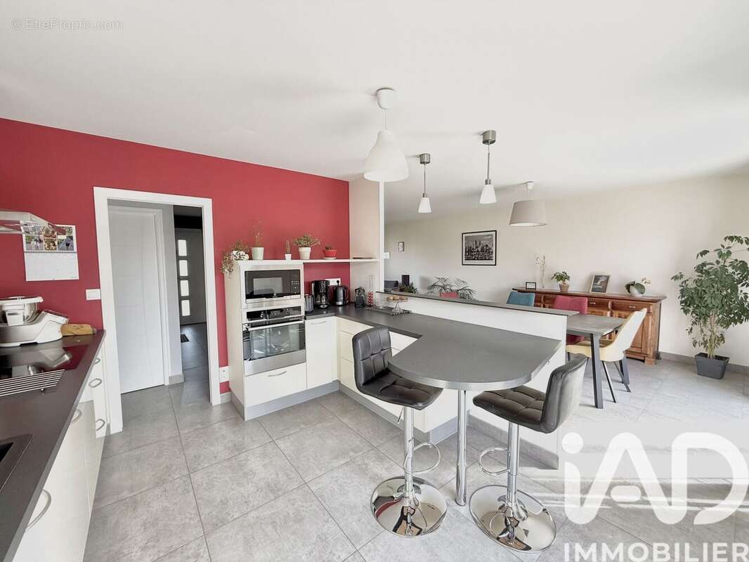 Photo 4 - Maison à BONCHAMP-LES-LAVAL