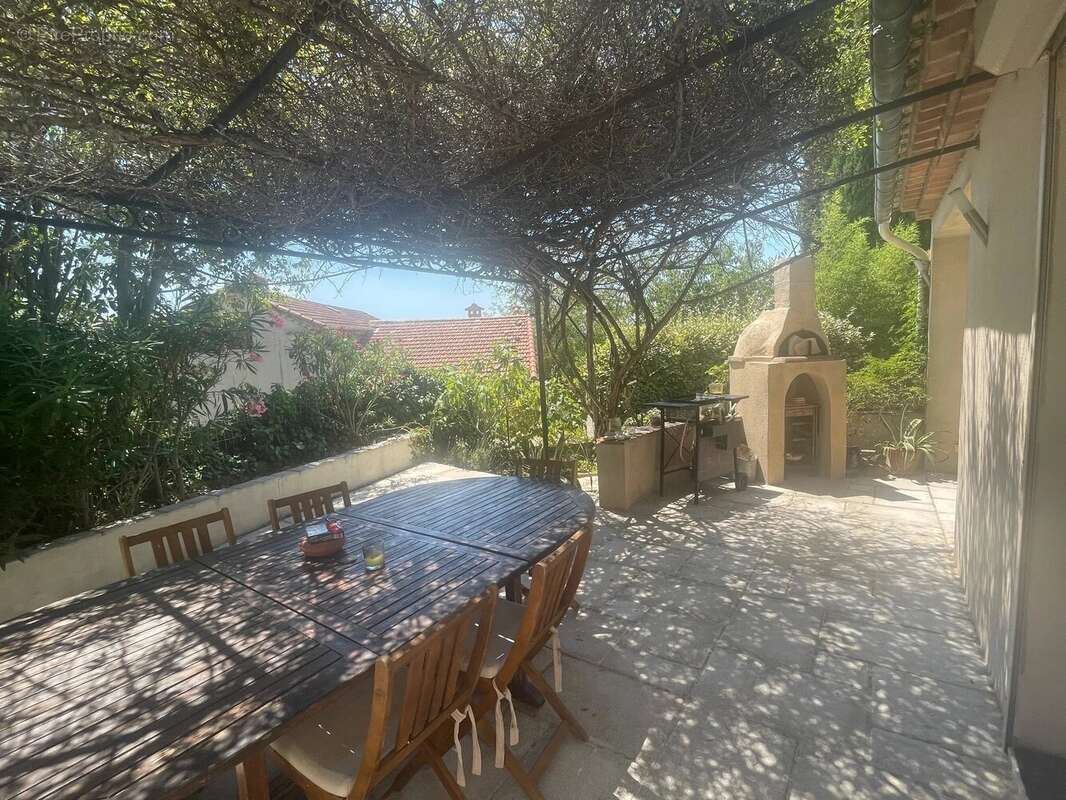Exclusivité - villa avec 115,78 m² habitables et 165,04 m² de terrasses - photo 14