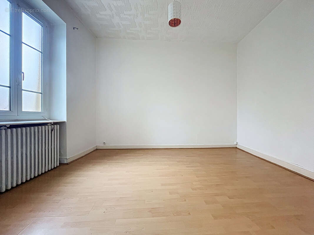 Maison à PIERRE-BENITE