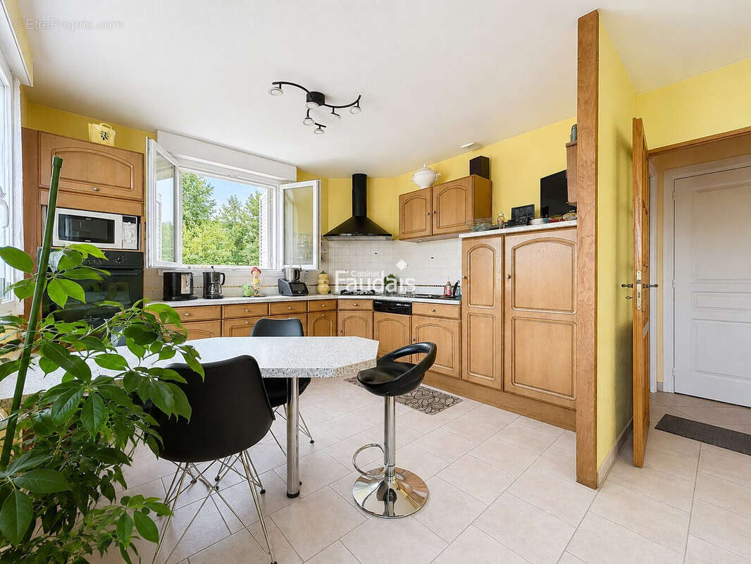 Maison 6 pièces 120 m² à vendre à Sainte-Mere-Eglise (50480) - photo 4