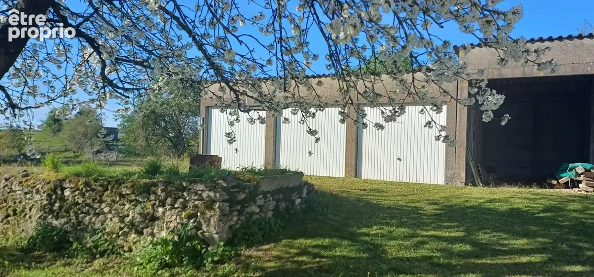 Grande maison à vendre 5 pièces FOUQUEBRUNE (16) + dépendances sur terrain d'env 6800 m2 - photo 12
