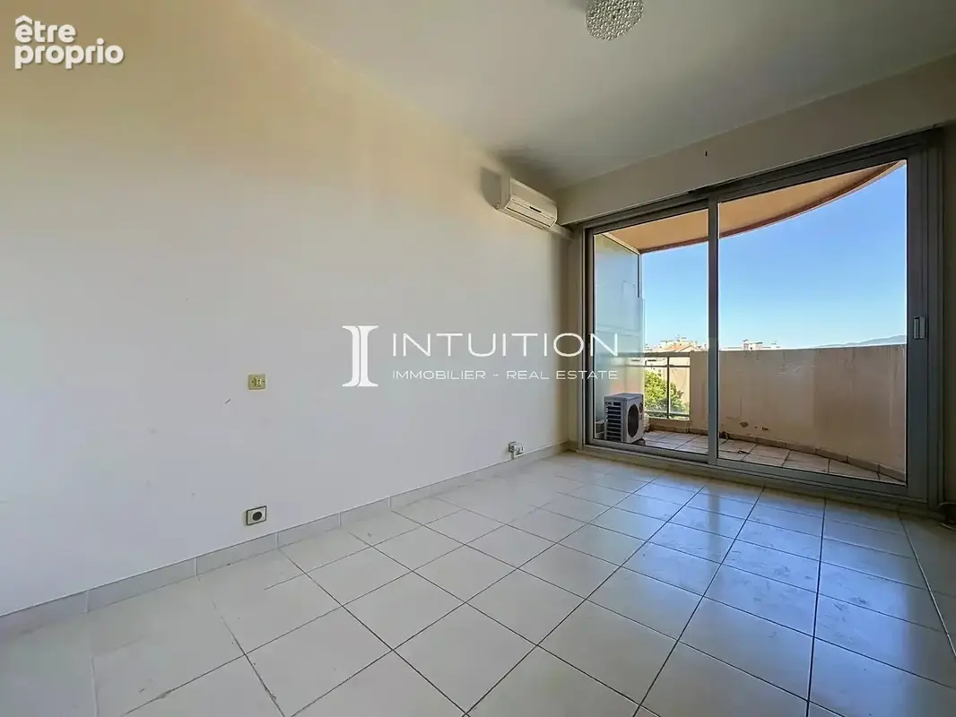 Cannes - Basse Californie : Vaste appartement toit terrasse avec garage - photo 32