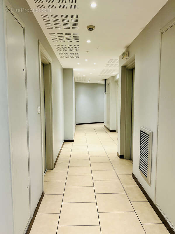 Appartement à MARSEILLE-3E