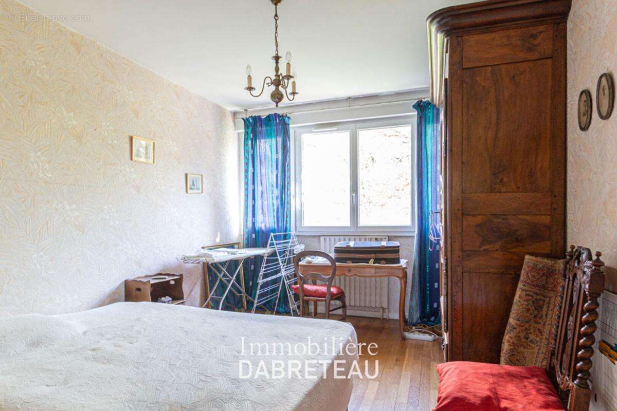 Appartement à SAINTE-FOY-LES-LYON