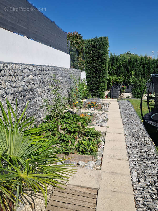 Valence - maison 7 pieces de 147 m2 avec piscine - photo 18