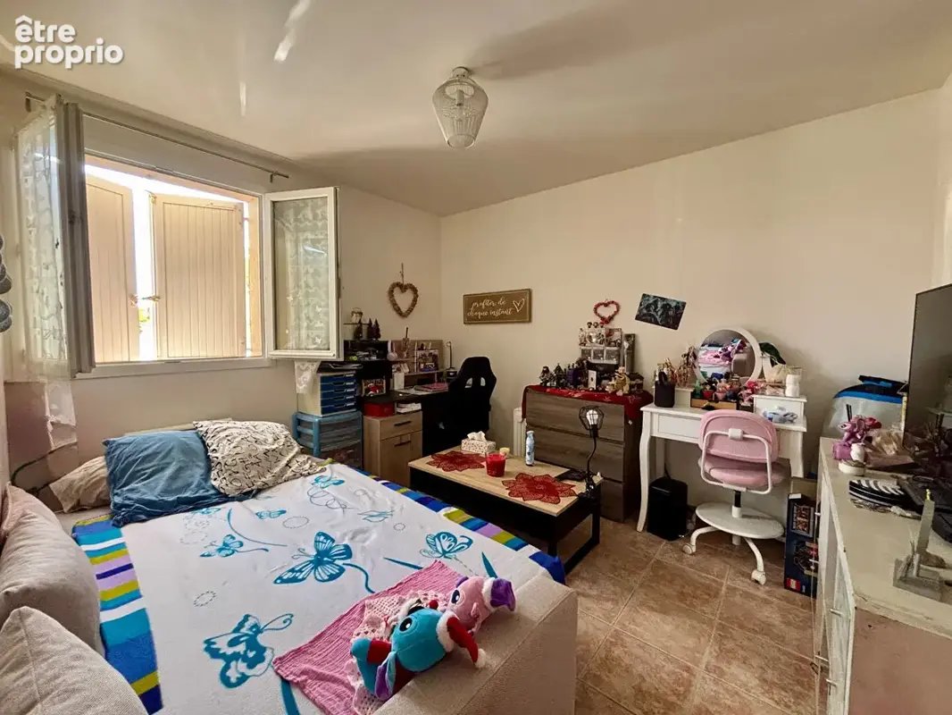 A vendre - type  3 avec jardin et 2 parkings prives- châteauneuf - photo 6