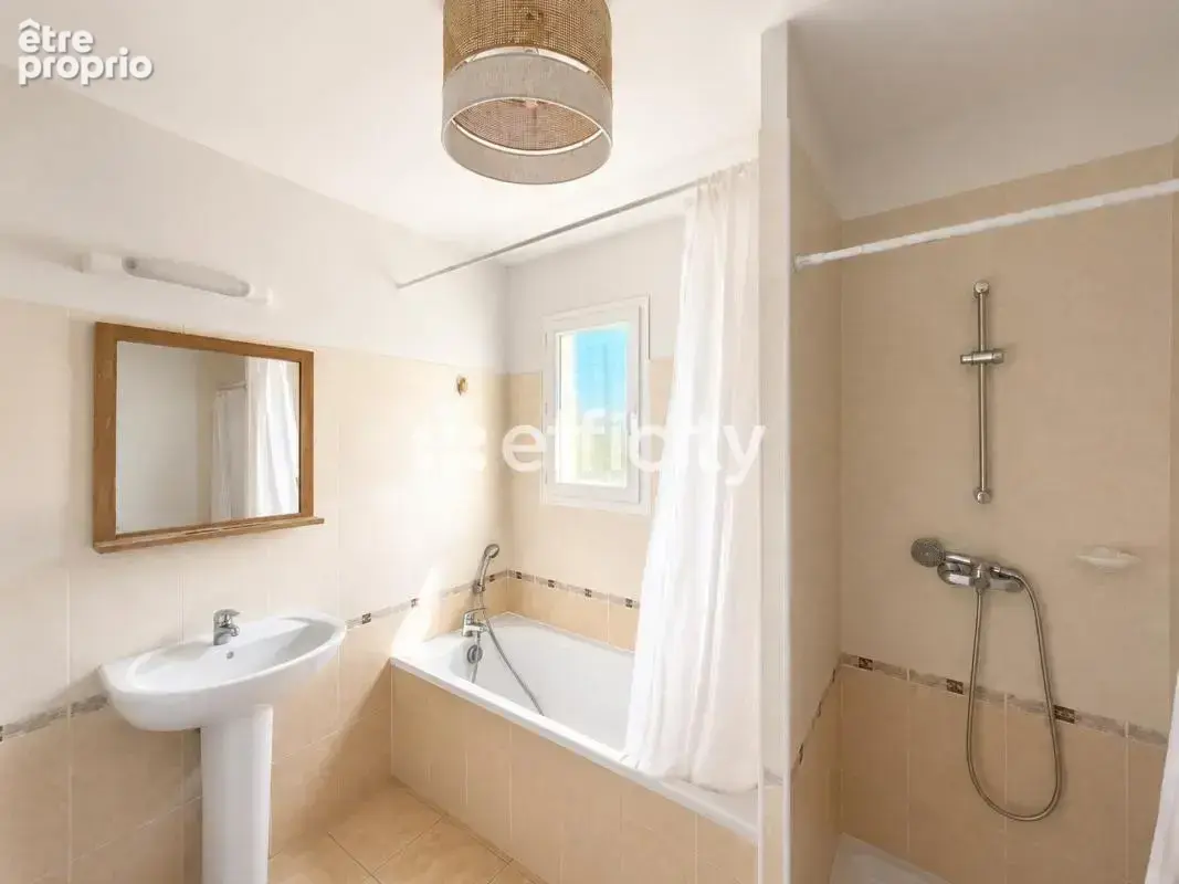 Maison 90 m² à Redessan  - photo 14