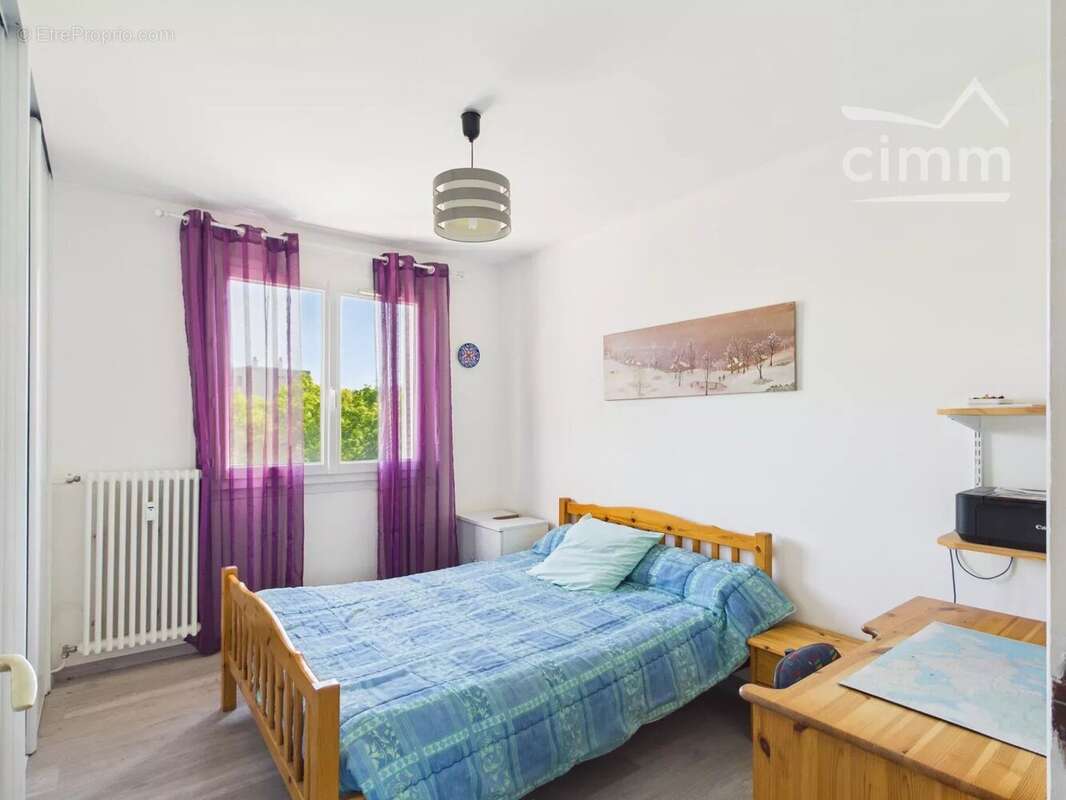 Appartement à FONTAINE