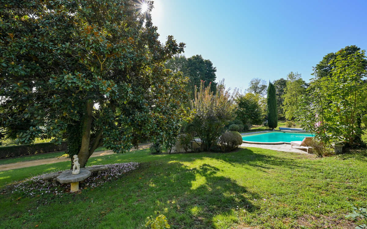 Maison à MARCILLY-D&#039;AZERGUES