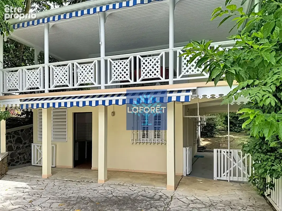 A vendre : Une magnifique villa T6 avec une seconde villa secondaire T3 à Fort-de-France - photo 2
