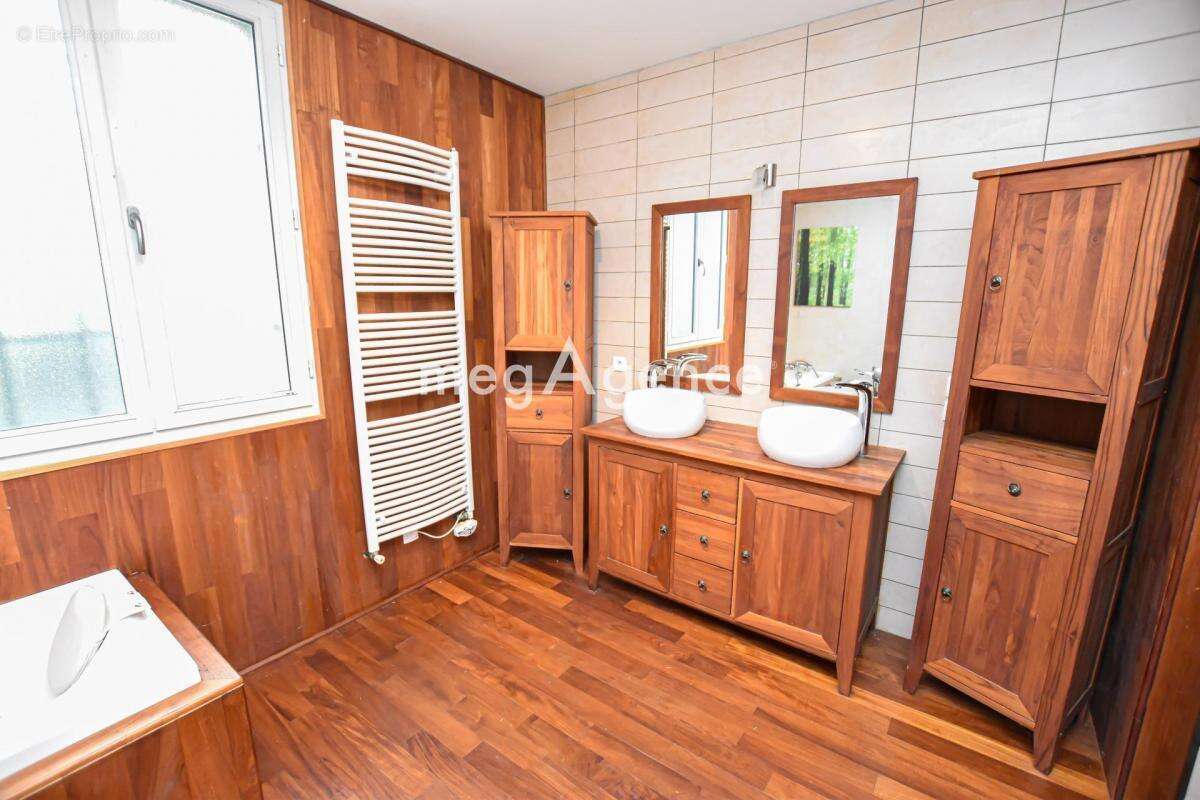 Maison à SOULIGNE-FLACE