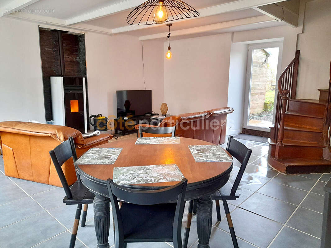 Ensemble immobilier de 3 maisons et possibilité de 2 de plus - Heugueville-sur-Sienne - photo 4