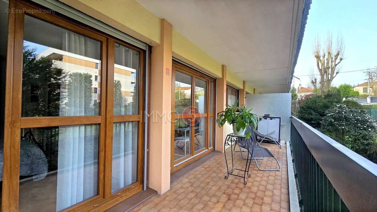 Appartement à LE RAINCY