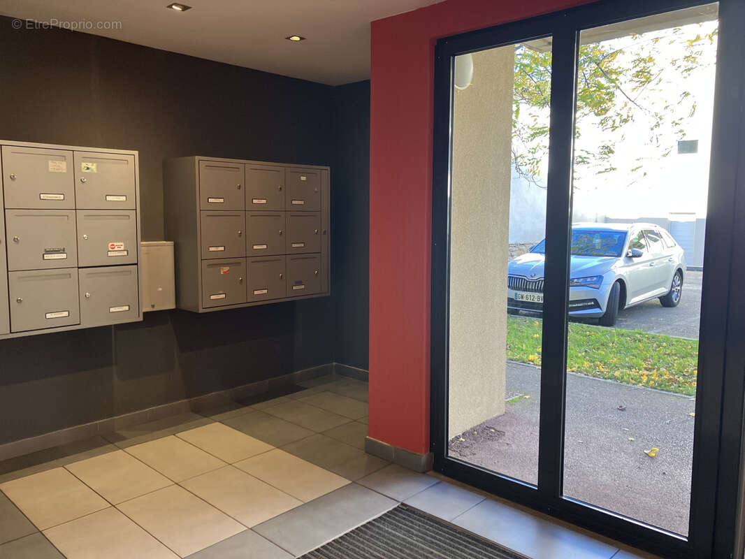 Appartement à CRAPONNE