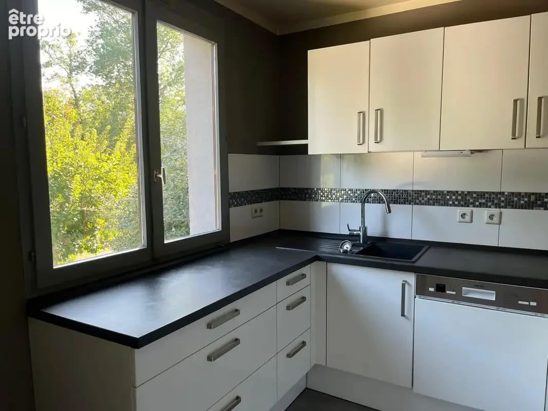 Maison mitoyenne,134m2 6 pièces située dans un quartier calme de Wissembourg - photo 6