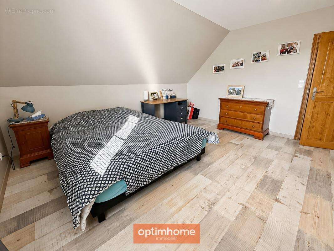 Margny-lès-compiègne – propriété contemporaine de 260 m² avec dépendance de plus de 170 m² - photo 22