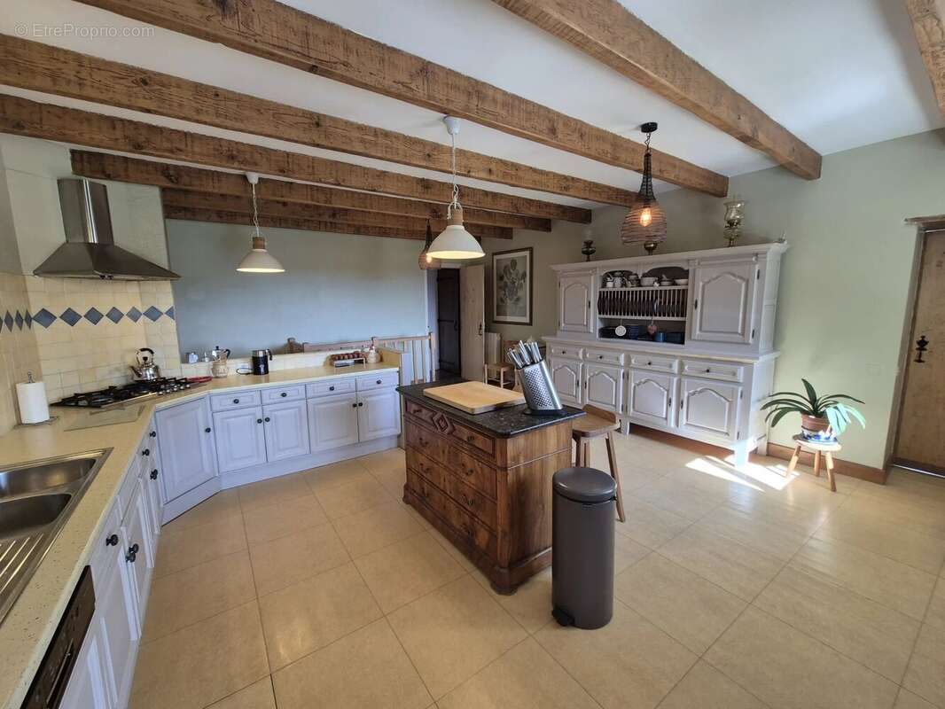 Maison à CAZES-MONDENARD