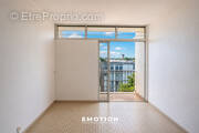 Appartement à LES ABYMES
